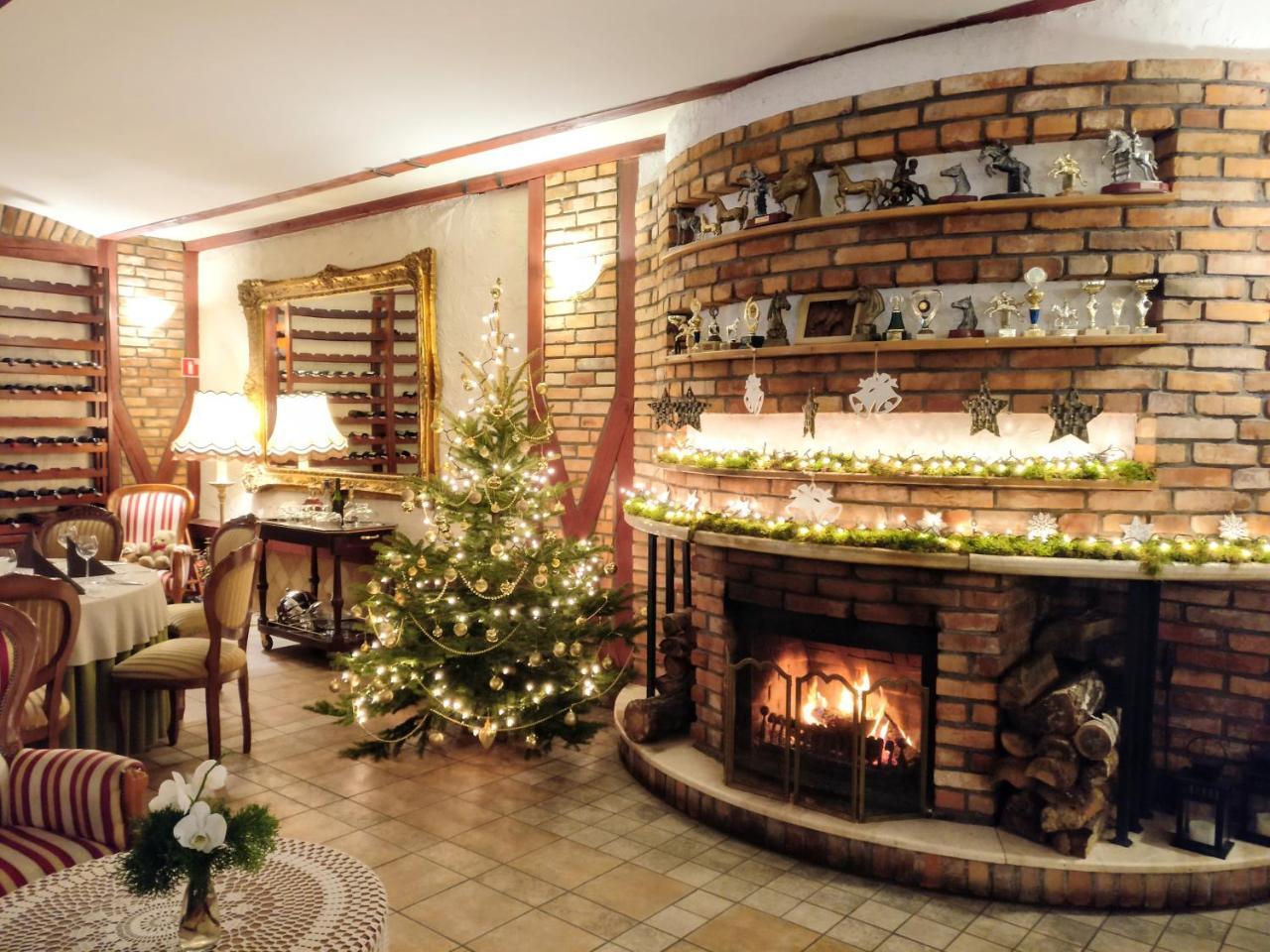 Hubertus Aparthotel & Restaurant & Horse Club Starogard Gdański Eksteriør bilde